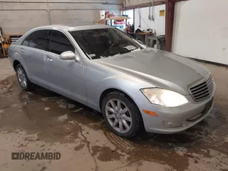 2007 Mercedes-Benz S 550 with VIN WDDNG86X87A134270, listed as a IAAI auction lot 41345487 with 168,965 mi miles and . Bid and sale history available at DreamBid. Image 1.