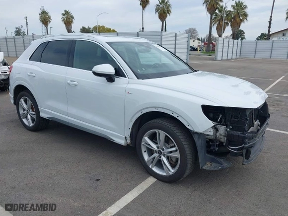 2022 Audi Q3 S line Premium Plus with VIN WA1EECF33N1031877, listed as a IAAI auction lot 41643084 with 68,678 mi miles. Bid and sale history available at carsss.com. Image 1.