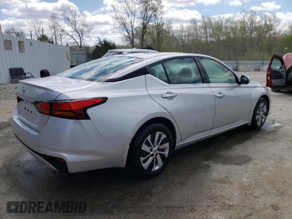2019 Nissan Altima S with VIN 1N4BL4BV8KC137629, listed as a Copart auction lot 52971625 with 116,459 mi miles and Salvage Title. Bid and sale history available at DreamBid. Image 3.