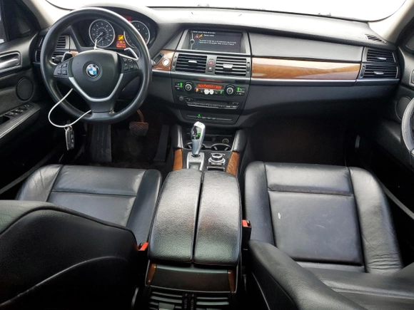 2014 BMW X6 xDrive35i with VIN 5UXFG2C57E0C43953, listed as a Copart auction lot 44595885 with 121,208 mi miles and Clean Title. Bid and sale history available at carsss.com. Image 8.