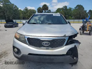 2011 Kia Sorento LX with VIN 5XYKT3A15BG153950, listed as a Copart auction lot 54901365 with 113,889 mi miles and Salvage Title. Bid and sale history available at carsss.com. Image 5.