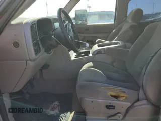 2003 GMC Sierra 2500HD SLT z VIN 1GTHK23193F136478, wystawiony jako Copart lot #56418415 z przebiegiem 323 953 mil mil oraz Szkoda całkowita • Salvage title. Historia ofert i sprzedaży dostępna na DreamBid. Obrazek 7.