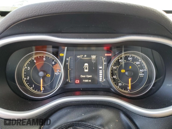 2017 Jeep Cherokee Sport with VIN 1C4PJMAB5HW646257, listed as a Copart auction lot 49246355 with 71,065 mi miles and Salvage Title. Bid and sale history available at DreamBid. Image 9.