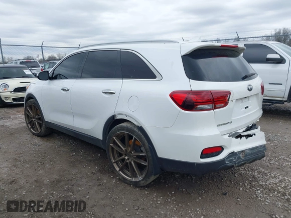 2019 Kia Sorento LX with VIN 5XYPG4A30KG524272, listed as a IAAI auction lot 41786623 with 124,942 mi miles and . Bid and sale history available at carsss.com. Image 3.