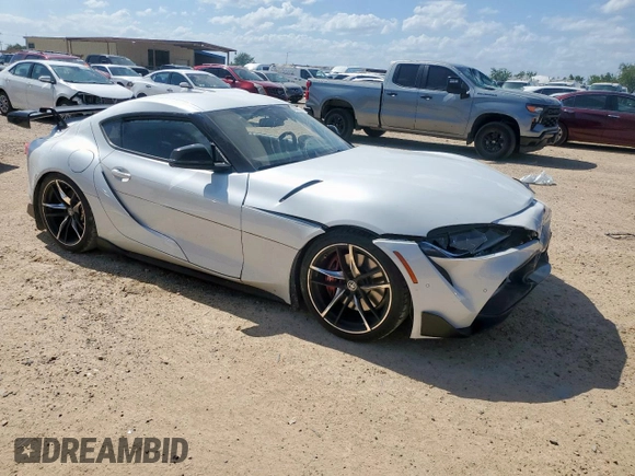 2021 Toyota Supra 3.0 with VIN WZ1DB0C05MW034477, listed as a Copart auction lot 61302525 with 80,962 mi miles and Salvage title. Bid and sale history available at DreamBid. Image 4.