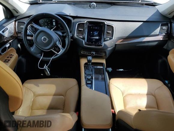 2016 Volvo XC90 T6 Momentum z VIN YV4A22PK9G1056263, wystawiony jako Copart lot #52951325 z przebiegiem 115 967 mil mil oraz Szkoda całkowita • Salvage title. Historia ofert i sprzedaży dostępna na DreamBid. Obrazek 8.