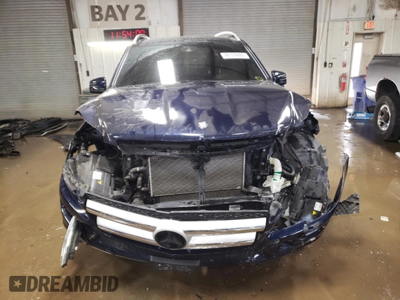 2014 Mercedes-Benz GL 450 z VIN 4JGDF7CE9EA345301, wystawiony jako Copart lot #49129005 z przebiegiem 120 981 mil mil oraz Szkoda całkowita • Salvage title. Historia ofert i sprzedaży dostępna na DreamBid. Obrazek 5.
