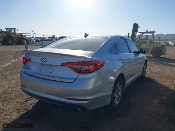 2016 Hyundai Sonata 2.4L SE with VIN 5NPE24AF9GH365932, listed as a IAAI auction lot 41785393 with 176,356 mi miles. Bid and sale history available at carsss.com. Image 4.
