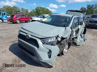 2020 Toyota RAV4 XLE with VIN 2T3W1RFV0LC081789, listed as a IAAI auction lot 42272557 with 91,399 mi miles and . Bid and sale history available at DreamBid. Image 17.