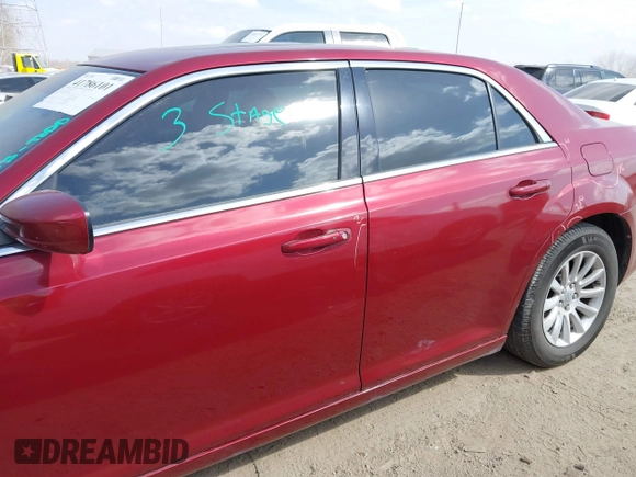 2014 Chrysler 300 with VIN 2C3CCAAG2EH331160, listed as a IAAI auction lot 41786101 with 133,063 mi miles. Bid and sale history available at carsss.com. Image 15.
