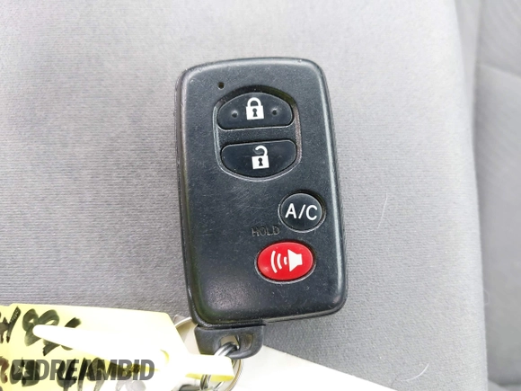 2010 Toyota Prius II z VIN JTDKN3DU8A0173534, wystawiony jako IAAI lot #42035601 z przebiegiem 236 977 mil mil oraz . Historia ofert i sprzedaży dostępna na DreamBid. Obrazek 11.