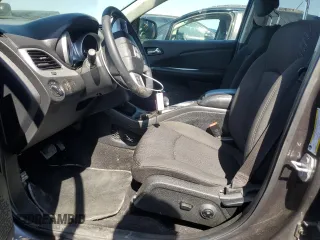 2018 Dodge Journey SXT with VIN 3C4PDDBG4JT530190, listed as a Copart auction lot 48409055 with 39,866 mi miles and Salvage title. Bid and sale history available at DreamBid. Image 7.