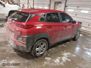 2020 Hyundai Kona SE with VIN KM8K1CAA3LU419323, listed as a IAAI auction lot 41572879 with 84,077 mi miles. Bid and sale history available at carsss.com. Image 4.