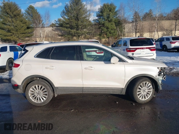 2019 Lincoln MKC Standard with VIN 5LMCJ1D91KUL26077, listed as a IAAI auction lot 41455499 with 55,782 mi miles. Bid and sale history available at carsss.com. Image 14.