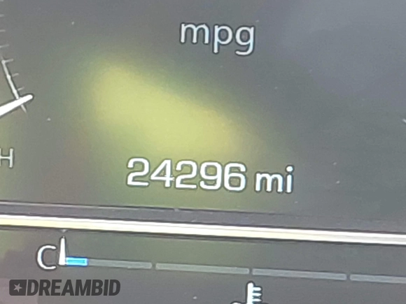 2024 GMC Sierra 1500 with VIN 1GTPHGE89RZ120273, listed as a IAAI auction lot 40288504 with 24,296 mi miles and . Bid and sale history available at DreamBid. Image 16.