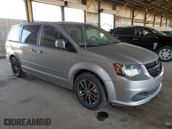 2016 Dodge Grand Caravan SE with VIN 2C4RDGBG2GR196537, listed as a Copart auction lot 52183835 with 136,556 mi miles and Clean Title. Bid and sale history available at DreamBid. Image 4.
