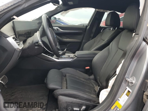2023 BMW i4 eDrive35 z VIN WBY43AW02PFP44405, wystawiony jako Copart lot #56287965 z przebiegiem 18 085 mil mil oraz Czysty tytuł • Clean title. Historia ofert i sprzedaży dostępna na DreamBid. Obrazek 7.