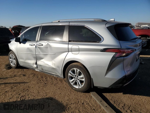 2024 Toyota Sienna Platinum z VIN 5TDESKFC8RS128364, wystawiony jako Copart lot #77888984 z przebiegiem 10 929 mil mil oraz Szkoda całkowita • Salvage title. Historia ofert i sprzedaży dostępna na DreamBid. Obrazek 2.