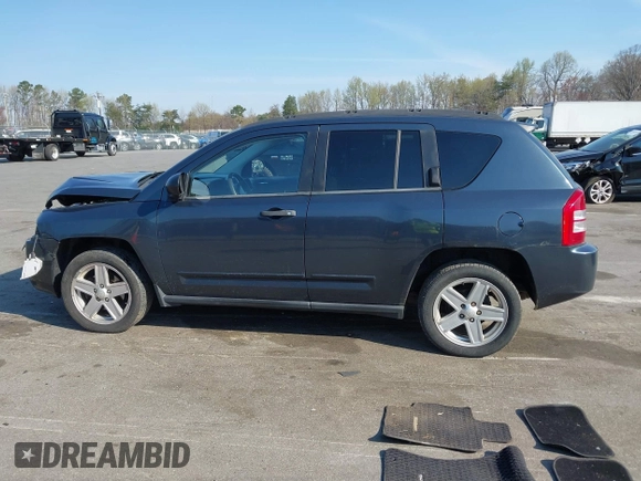 2008 Jeep Compass Sport with VIN 1J8FF47W68D758903, listed as a IAAI auction lot 41904401 with 154,016 mi miles. Bid and sale history available at carsss.com. Image 15.