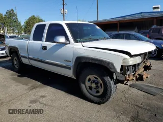 2001 Chevrolet Silverado 1500 LS with VIN 1GCEK19TX1E288438, listed as a Copart auction lot 55347945 with 215,060 mi miles and Clean Title. Bid and sale history available at DreamBid. Image 4.