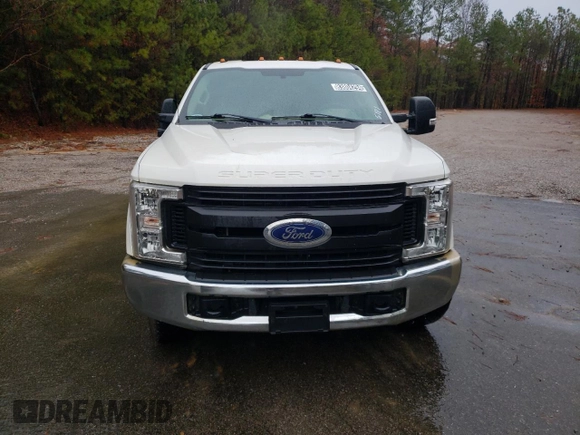 2019 Ford F-350 XL с VIN 1FT8W3B68KEC95181, выставлен на аукционе Copart как лот 83804294 с пробегом 120 208 миль миль и Чистый • Clean title. История ставок и продаж доступна на DreamBid. Изображение 5.