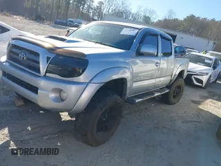 2009 Toyota Tacoma z VIN 5TELU42N09Z596810, wystawiony jako IAAI lot #41673552 z przebiegiem 169 044 mil mil oraz . Historia ofert i sprzedaży dostępna na DreamBid. Obrazek 17.