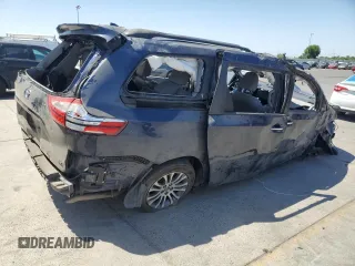 2018 Toyota Sienna XLE Auto Access Seat с VIN 5TDYZ3DC7JS915179, выставлен на аукционе Copart как лот 58565195 с пробегом Не указан миль и Списание • Salvage title. История ставок и продаж доступна на DreamBid. Изображение 3.