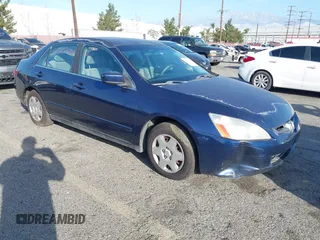 2005 Honda Accord LX z VIN JHMCM56415C006922, wystawiony jako IAAI lot #41713323 z przebiegiem 152 896 mil mil oraz . Historia ofert i sprzedaży dostępna na DreamBid. Obrazek 1.