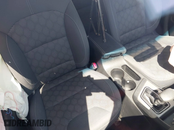 2018 Kia Niro LX with VIN KNDCB3LC3J5143382, listed as a IAAI auction lot 41956531 with 69,868 mi miles. Bid and sale history available at carsss.com. Image 5.