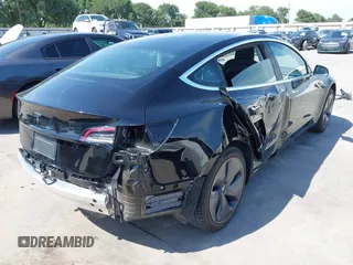 2020 Tesla Model 3 Standard Range Plus z VIN 5YJ3E1EA3LF611152, wystawiony jako IAAI lot #42256503 z przebiegiem 78 633 mil mil oraz . Historia ofert i sprzedaży dostępna na DreamBid. Obrazek 6.