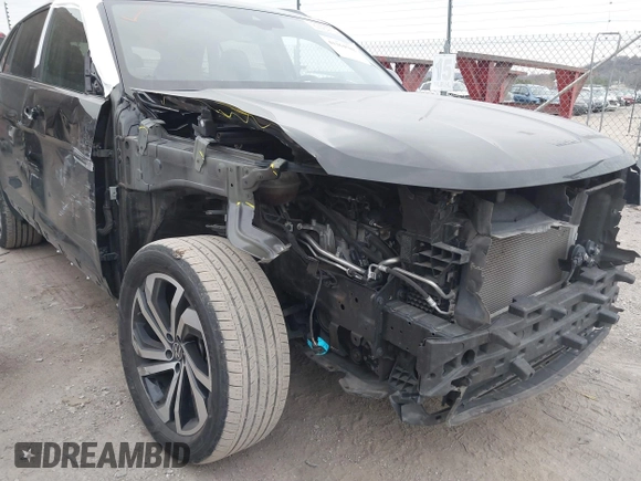 2022 Volkswagen Atlas SEL with VIN 1V2BE2CA2NC218844, listed as a IAAI auction lot 41264502 with 47,150 mi miles and . Bid and sale history available at DreamBid. Image 6.