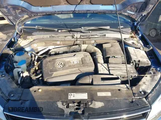 2015 Volkswagen Jetta SE with VIN 3VWD07AJ2FM257987, listed as a IAAI auction lot 41009826 with 112,213 mi miles and . Bid and sale history available at DreamBid. Image 10.