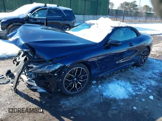2023 BMW 8 Series z VIN WBAFY4C01PCK86940, wystawiony jako IAAI lot #41510311 z przebiegiem 15 696 mil mil oraz . Historia ofert i sprzedaży dostępna na DreamBid. Obrazek 16.
