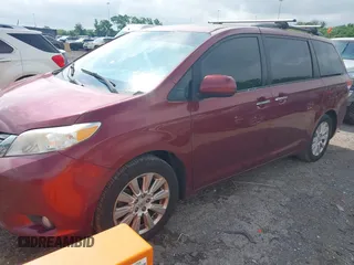 2014 Toyota Sienna Limited с VIN 5TDDK3DC8ES076877, выставлен на аукционе IAAI как лот 42262241 с пробегом 215 928 миль миль и . История ставок и продаж доступна на DreamBid. Изображение 2.