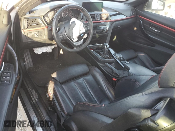 2015 BMW 4 Series 428i z VIN WBA3V5C58FP752609, wystawiony jako Copart lot #43005435 z przebiegiem Nie podano mil oraz Szkoda całkowita • Salvage title. Historia ofert i sprzedaży dostępna na DreamBid. Obrazek 8.
