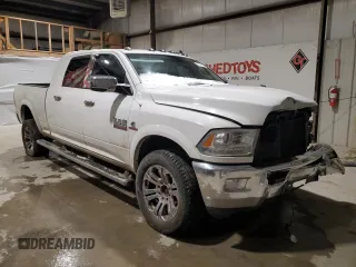 2016 Ram 2500 Laramie z VIN 3C6UR5NL6GG260634, wystawiony jako Copart lot #88674495 z przebiegiem 269 020 mil mil oraz Szkoda całkowita • Salvage title. Historia ofert i sprzedaży dostępna na DreamBid. Obrazek 4.