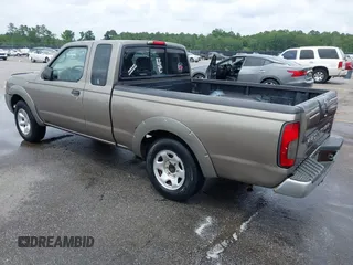 2003 Nissan Frontier XE z VIN 1N6DD26T63C440050, wystawiony jako IAAI lot #42360580 z przebiegiem 257 982 mil mil oraz . Historia ofert i sprzedaży dostępna na DreamBid. Obrazek 3.