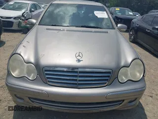 2007 Mercedes-Benz C 280 Luxury с VIN WDBRF92H77F907086, выставлен на аукционе IAAI как лот 42615911 с пробегом 215 496 миль миль и . История ставок и продаж доступна на DreamBid. Изображение 12.