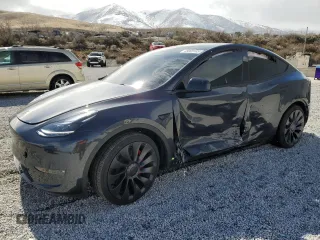2024 Tesla Model Y Performance z VIN 7SAYGDEF6RF166365, wystawiony jako Copart lot #48885585 z przebiegiem Nie podano mil oraz Szkoda całkowita • Salvage title. Historia ofert i sprzedaży dostępna na DreamBid. Obrazek 1.