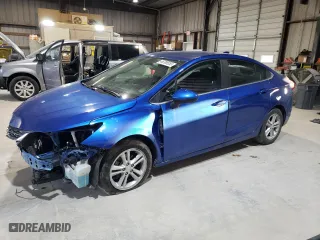 2018 Chevrolet Cruze LT with VIN 1G1BE5SM4J7235557, listed as a Copart auction lot 46709555 with 80,127 mi miles and Salvage Title. Bid and sale history available at carsss.com. Image 1.