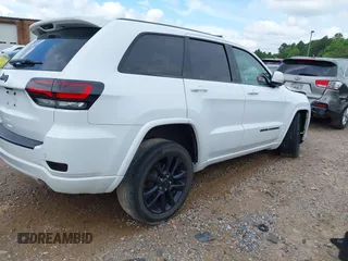 2019 Jeep Grand Cherokee Altitude z VIN 1C4RJEAG7KC533316, wystawiony jako IAAI lot #42471064 z przebiegiem 142 299 mil mil oraz . Historia ofert i sprzedaży dostępna na DreamBid. Obrazek 4.