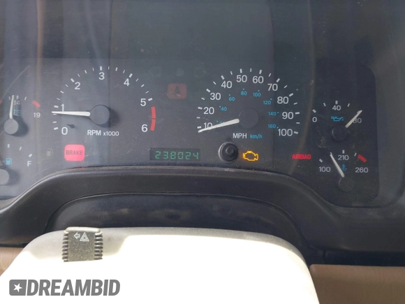2000 Jeep Wrangler Sahara with VIN 1J4FA59S8YP722208, listed as a IAAI auction lot 42294978 with 238,024 mi miles and . Bid and sale history available at DreamBid. Image 7.