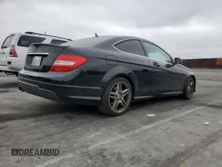 2012 Mercedes-Benz C 250 с VIN WDDGJ4HB3CF913531, выставлен на аукционе Copart как лот 60371295 с пробегом 155 451 миль миль и Чистый • Clean title. История ставок и продаж доступна на DreamBid. Изображение 3.