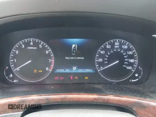 2016 Hyundai Equus Signature z VIN KMHGH4JHXGU101564, wystawiony jako IAAI lot #42210676 z przebiegiem 117 052 mil mil oraz . Historia ofert i sprzedaży dostępna na DreamBid. Obrazek 7.