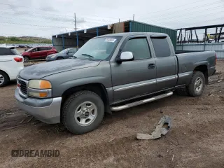 2001 GMC Sierra 1500 SLE z VIN 1GTEK19T41E109892, wystawiony jako Copart lot #55908805 z przebiegiem 196 974 mil mil oraz Szkoda całkowita • Salvage title. Historia ofert i sprzedaży dostępna na DreamBid. Obrazek 1.