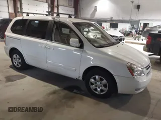 2007 Kia Sedona with VIN KNDMB133X76142466, listed as a IAAI auction lot 41351644 with 183,534 mi miles. Bid and sale history available at carsss.com. Image 1.