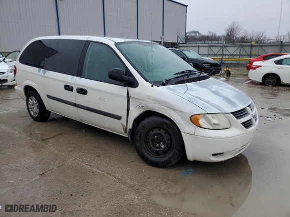 2005 Dodge Caravan SE with VIN 1D4GP24R75B399339, listed as a Copart auction lot 45009055 with NaN miles and Non Repairable. Bid and sale history available at carsss.com. Image 4.