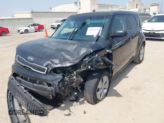 2016 Kia Soul with VIN KNDJN2A28G7848419, listed as a IAAI auction lot 41926142 with 93,830 mi miles. Bid and sale history available at carsss.com. Image 2.