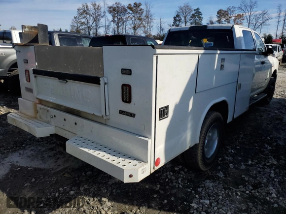 2019 Ram 3500 Tradesman with VIN 3C7WRSCL1KG551105, listed as a Copart auction lot 82125434 with 85,404 mi miles and Salvage Title. Bid and sale history available at carsss.com. Image 3.
