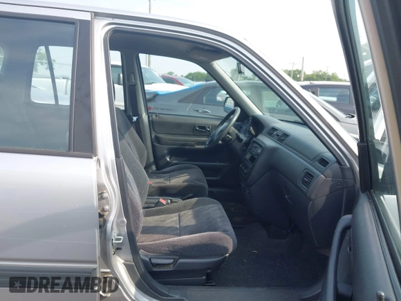 2001 Honda CR-V LX z VIN JHLRD28411C002079, wystawiony jako IAAI lot #42489320 z przebiegiem 178 195 mil mil oraz . Historia ofert i sprzedaży dostępna na DreamBid. Obrazek 5.